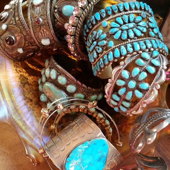 Meet your Posher, Laura - Picture 2 of 9